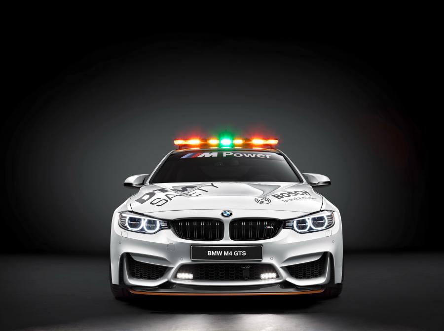  BMW M4 GTS DTM Safety Car 2016 года  (фото 5 из 6)